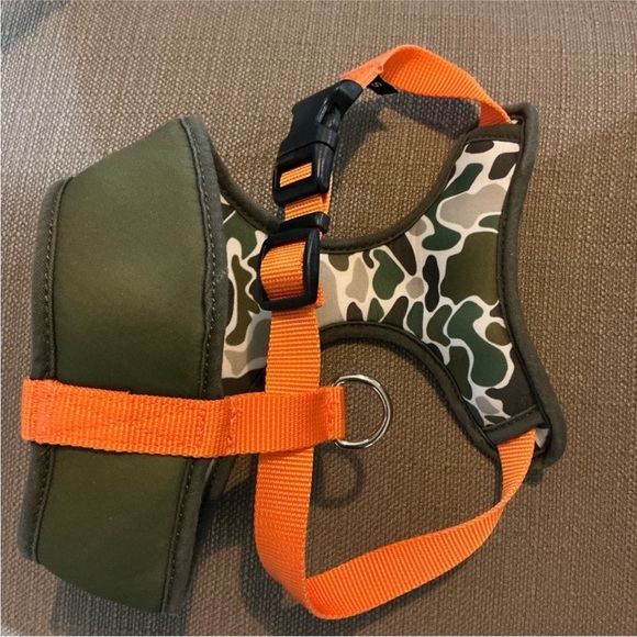 Camouflage Pet Harness with Orange Accents - Picture 4 of 4